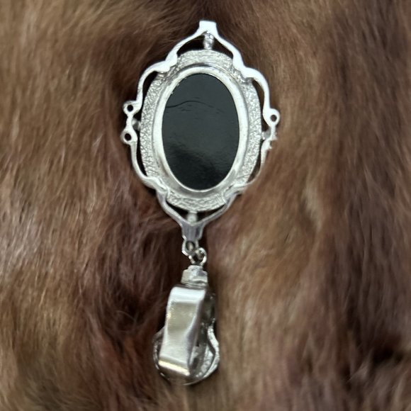 Whiting & Davis Silver Pendant with Large Hematite Cabochon on Chain Necklace - Picture 8 of 11